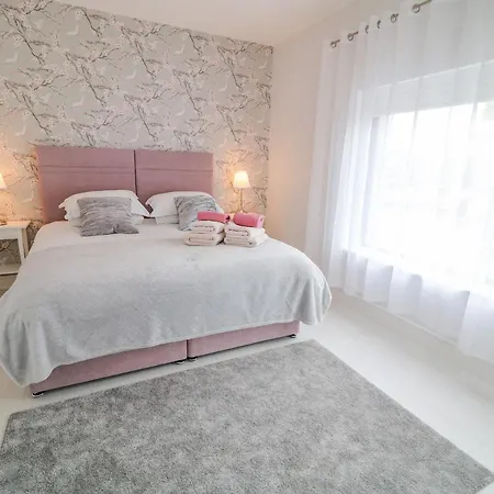 Wee Andy's Nyaraló Buncrana